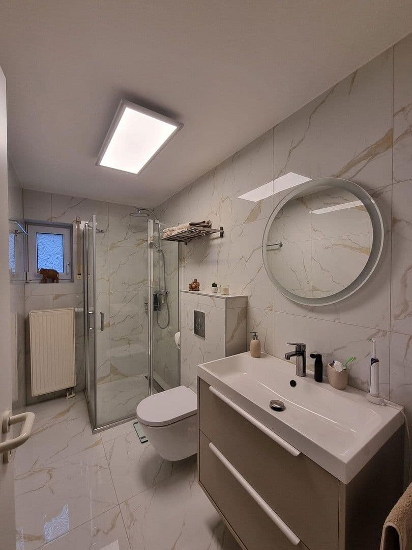 Prodej domu 126 m², pozemek 497 m², Wilhelmsfeld, Bádensko-Württembersko Prodej domu 126 m², pozemek 497 m², Wilhelmsfeld, Bádensko-Württembersko