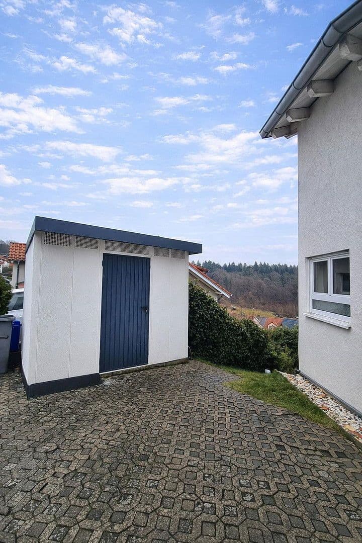 Prodej domu 126 m², pozemek 497 m², Wilhelmsfeld, Bádensko-Württembersko Prodej domu 126 m², pozemek 497 m², Wilhelmsfeld, Bádensko-Württembersko
