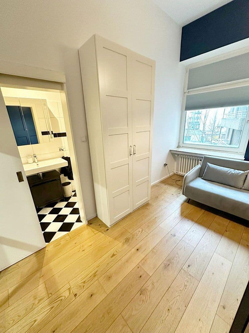 Prodej bytu 5+1 133 m², DÜSSELDORF, Severní Porýní-Vestfálsko Prodej bytu 5+1 133 m², DÜSSELDORF, Severní Porýní-Vestfálsko