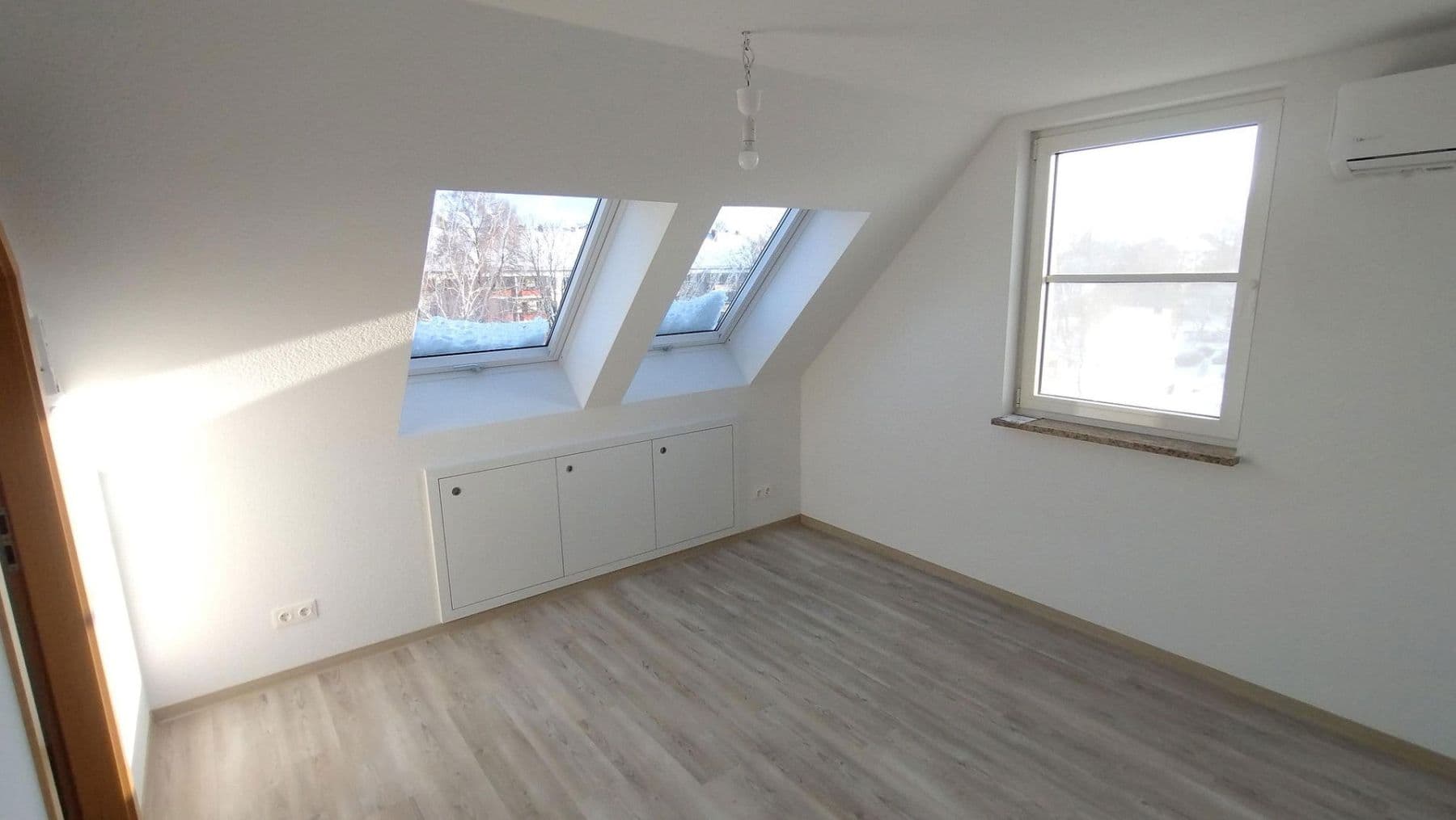 Pronájem bytu 2+1 52 m², Annaberger Str 165, Chemnitz, Sasko Pronájem bytu 2+1 52 m², Annaberger Str 165, Chemnitz, Sasko