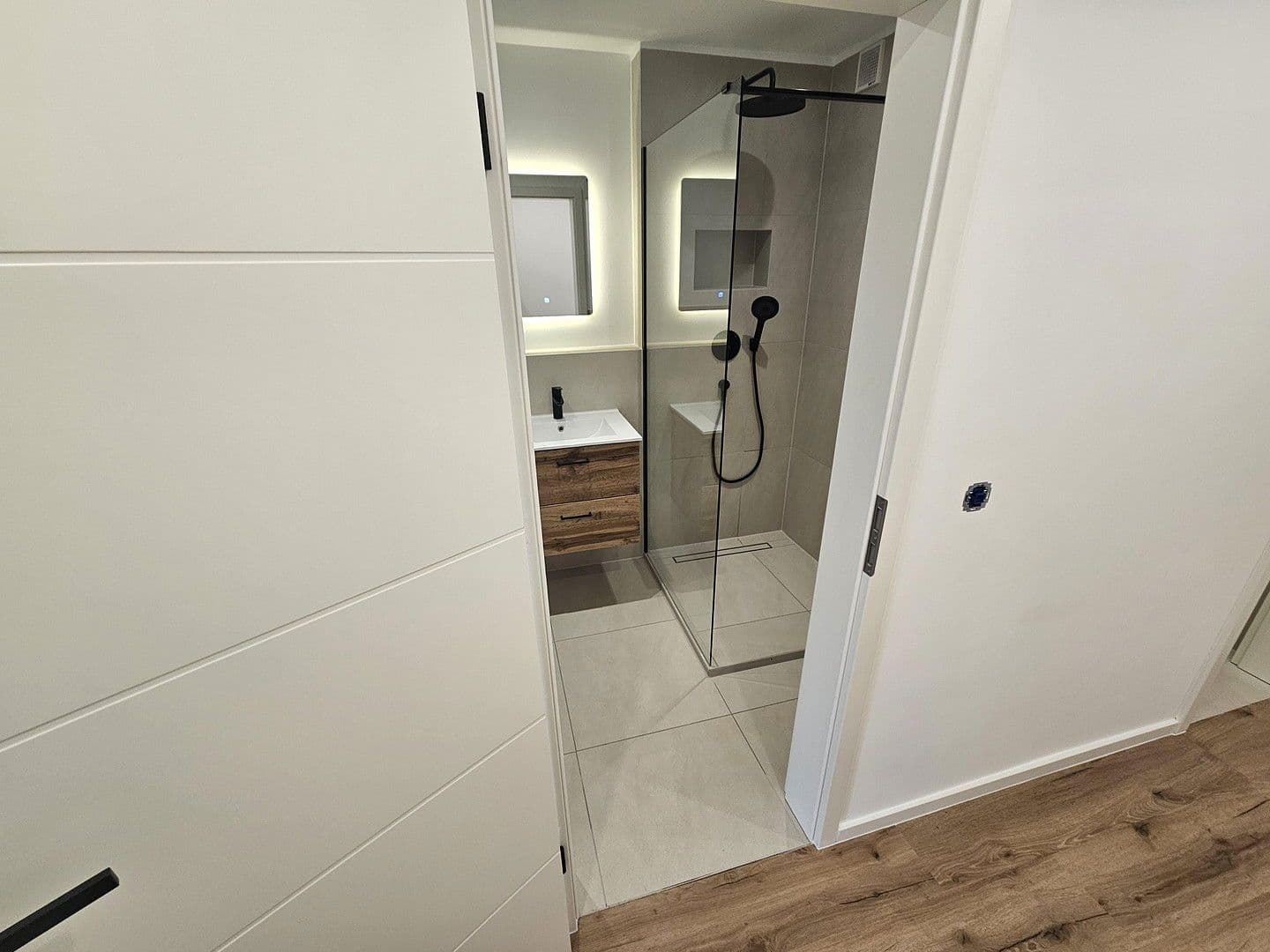 Prodej bytu 3+1 80 m², Kimbernstieg 25, Hamburg, Hamburg Prodej bytu 3+1 80 m², Kimbernstieg 25, Hamburg, Hamburg