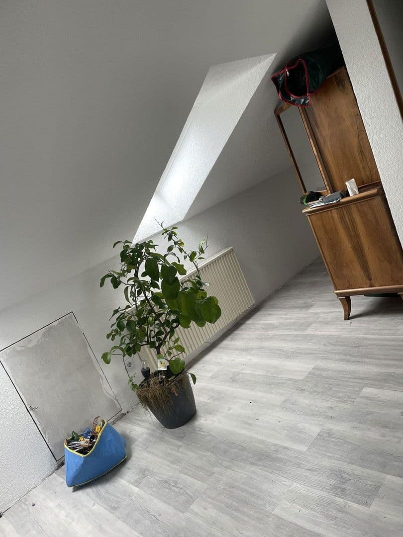 Prodej domu 110 m², pozemek 148 m², Kirchheim unter Teck, Bádensko-Württembersko Prodej domu 110 m², pozemek 148 m², Kirchheim unter Teck, Bádensko-Württembersko