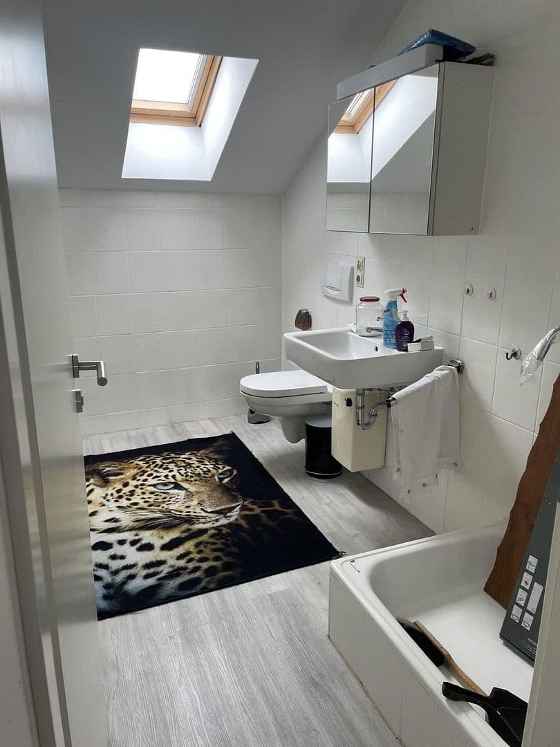 Prodej domu 110 m², pozemek 148 m², Kirchheim unter Teck, Bádensko-Württembersko Prodej domu 110 m², pozemek 148 m², Kirchheim unter Teck, Bádensko-Württembersko