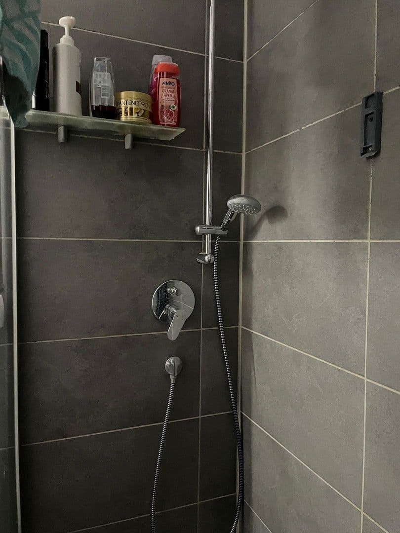 Prodej domu 110 m², pozemek 148 m², Kirchheim unter Teck, Bádensko-Württembersko Prodej domu 110 m², pozemek 148 m², Kirchheim unter Teck, Bádensko-Württembersko