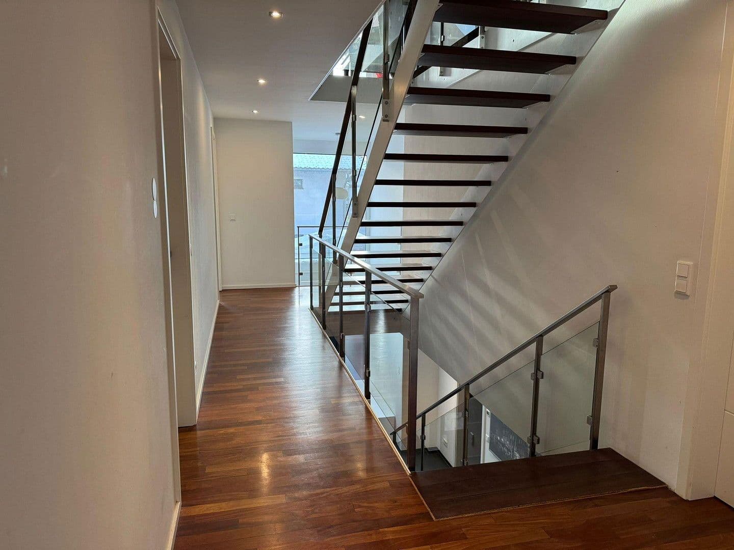 Prodej domu 297 m², pozemek 571 m², Titisee-Neustadt, Bádensko-Württembersko Prodej domu 297 m², pozemek 571 m², Titisee-Neustadt, Bádensko-Württembersko