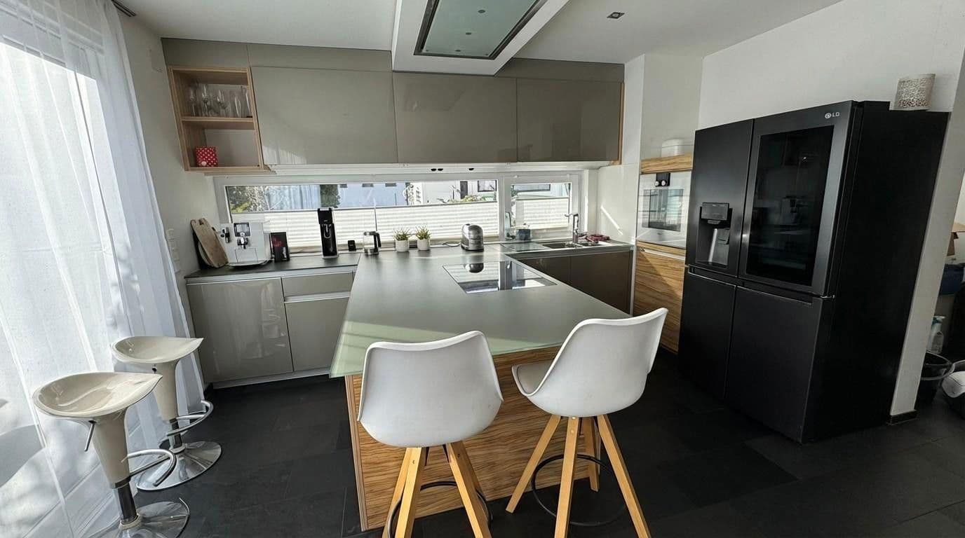 Prodej domu 297 m², pozemek 571 m², Titisee-Neustadt, Bádensko-Württembersko Prodej domu 297 m², pozemek 571 m², Titisee-Neustadt, Bádensko-Württembersko