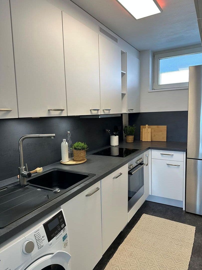 Pronájem bytu 2+1 71 m², Muenchen, Bavorsko Pronájem bytu 2+1 71 m², Muenchen, Bavorsko