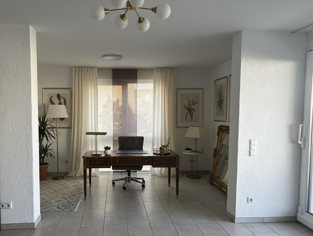 Pronájem bytu 3+kk 131 m², Weinheim, Bádensko-Württembersko Pronájem bytu 3+kk 131 m², Weinheim, Bádensko-Württembersko