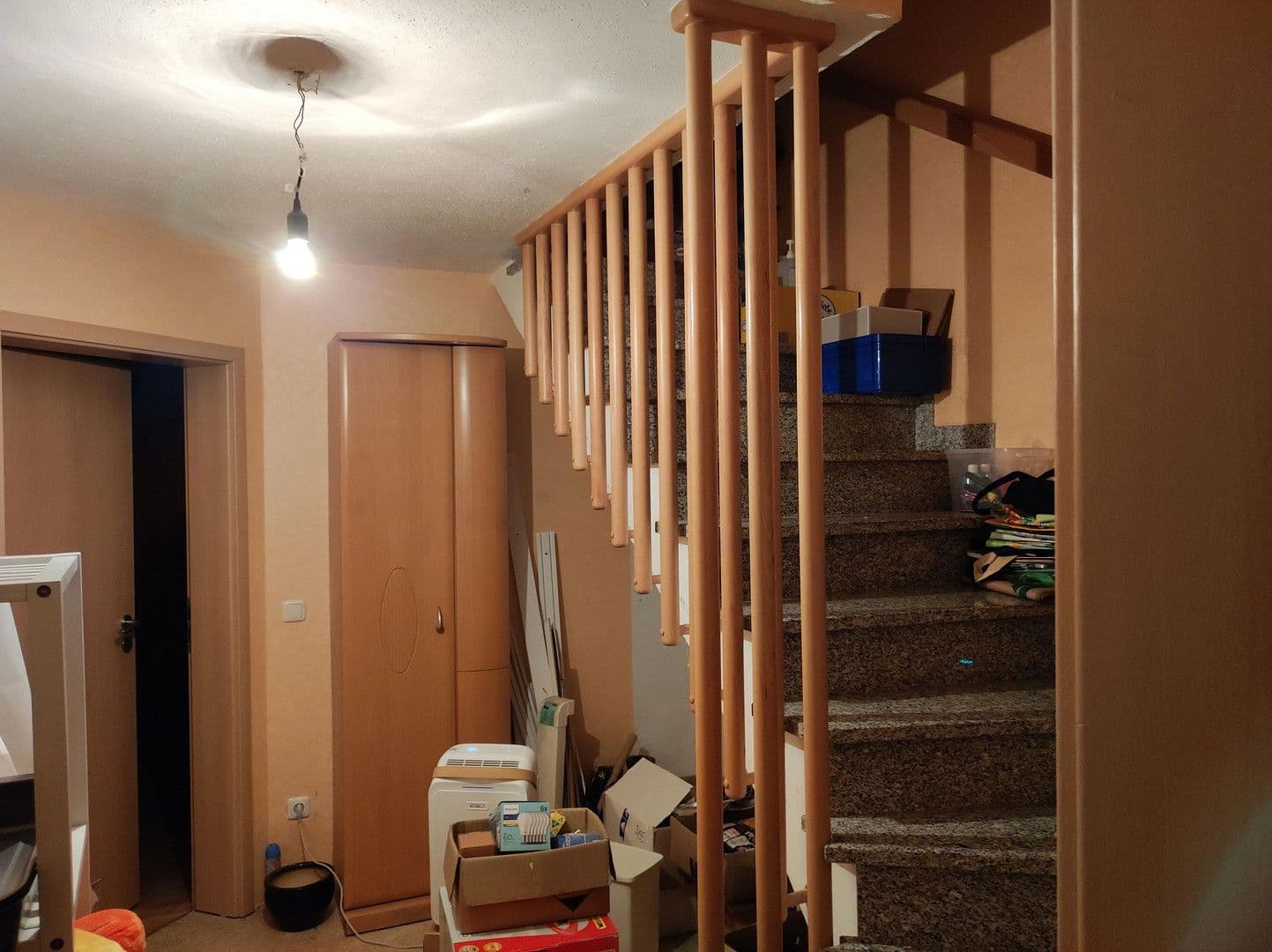 Prodej domu 149 m², pozemek 1.200 m², Bielefeld, Severní Porýní-Vestfálsko Prodej domu 149 m², pozemek 1.200 m², Bielefeld, Severní Porýní-Vestfálsko