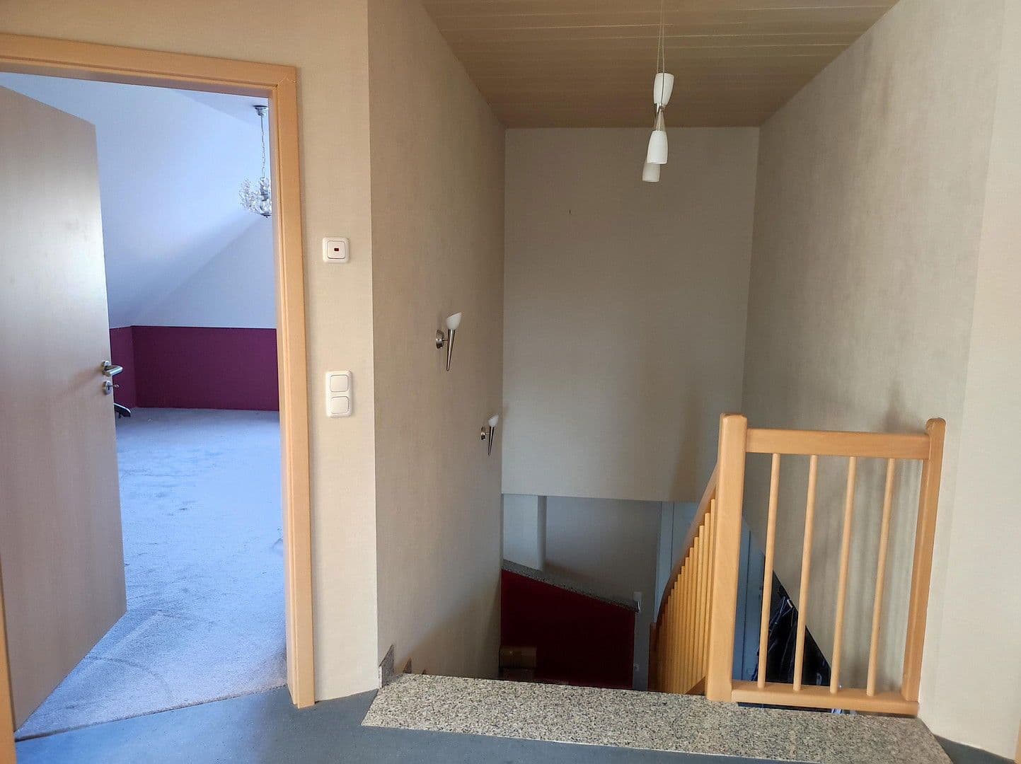 Prodej domu 149 m², pozemek 1.200 m², Bielefeld, Severní Porýní-Vestfálsko Prodej domu 149 m², pozemek 1.200 m², Bielefeld, Severní Porýní-Vestfálsko