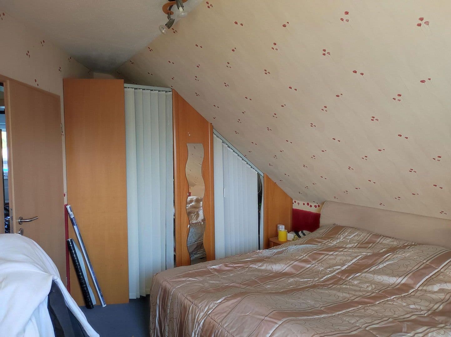 Prodej domu 149 m², pozemek 1.200 m², Bielefeld, Severní Porýní-Vestfálsko Prodej domu 149 m², pozemek 1.200 m², Bielefeld, Severní Porýní-Vestfálsko