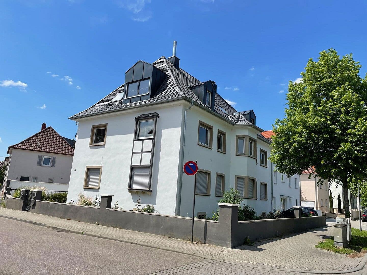 Prodej domu 335 m², pozemek 450 m², Karl-Otto-Braun-Str. 32, Ludwigshafen Oppau, Porýní-Falc Prodej domu 335 m², pozemek 450 m², Karl-Otto-Braun-Str. 32, Ludwigshafen Oppau, Porýní-Falc