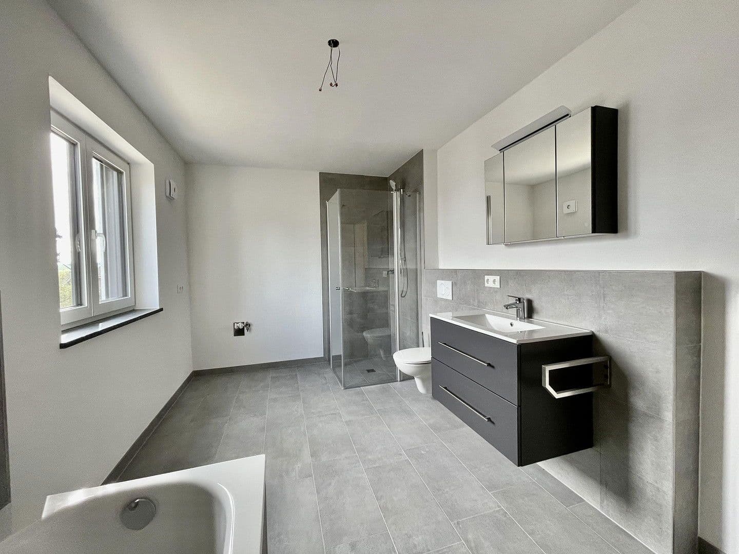 Pronájem bytu 3+1 89 m², Haupstraße 39, Unterdietfurt, Bavorsko Pronájem bytu 3+1 89 m², Haupstraße 39, Unterdietfurt, Bavorsko