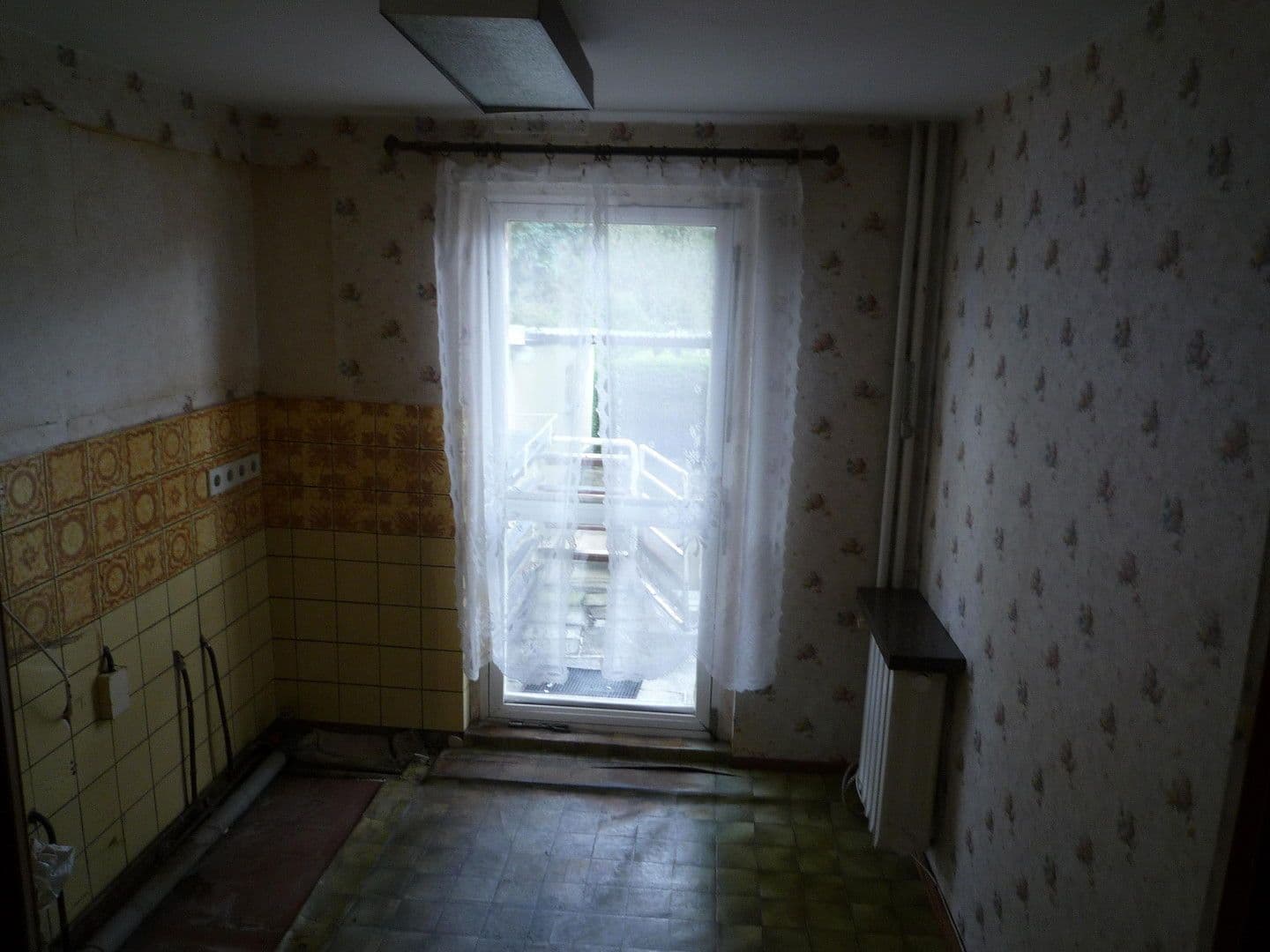 Prodej domu 69 m², pozemek 800 m², Stadtrandsiedlung 43, Bischofswerda, Sasko Prodej domu 69 m², pozemek 800 m², Stadtrandsiedlung 43, Bischofswerda, Sasko