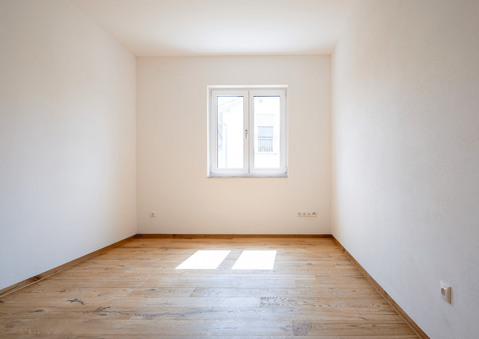 Pronájem domu 135 m², pozemek 400 m², Petzkofen 38B, Aufhausen, Bavorsko Pronájem domu 135 m², pozemek 400 m², Petzkofen 38B, Aufhausen, Bavorsko