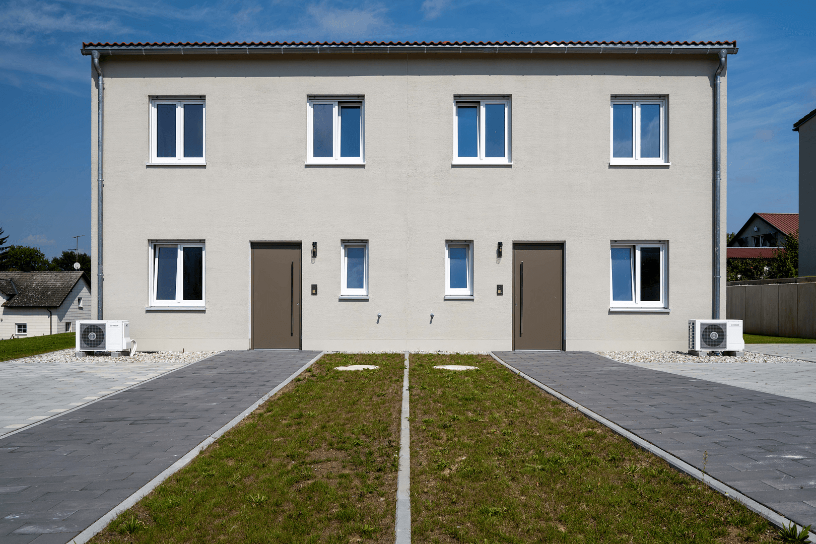 Pronájem domu 135 m², pozemek 400 m², Petzkofen 38B, Aufhausen, Bavorsko Pronájem domu 135 m², pozemek 400 m², Petzkofen 38B, Aufhausen, Bavorsko