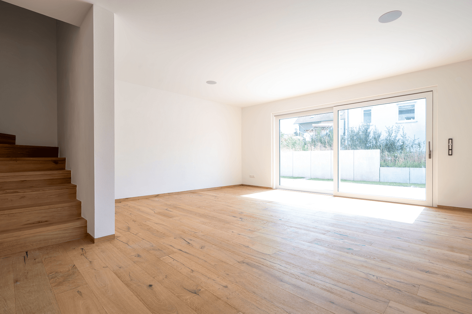 Pronájem domu 135 m², pozemek 400 m², Petzkofen 38B, Aufhausen, Bavorsko Pronájem domu 135 m², pozemek 400 m², Petzkofen 38B, Aufhausen, Bavorsko