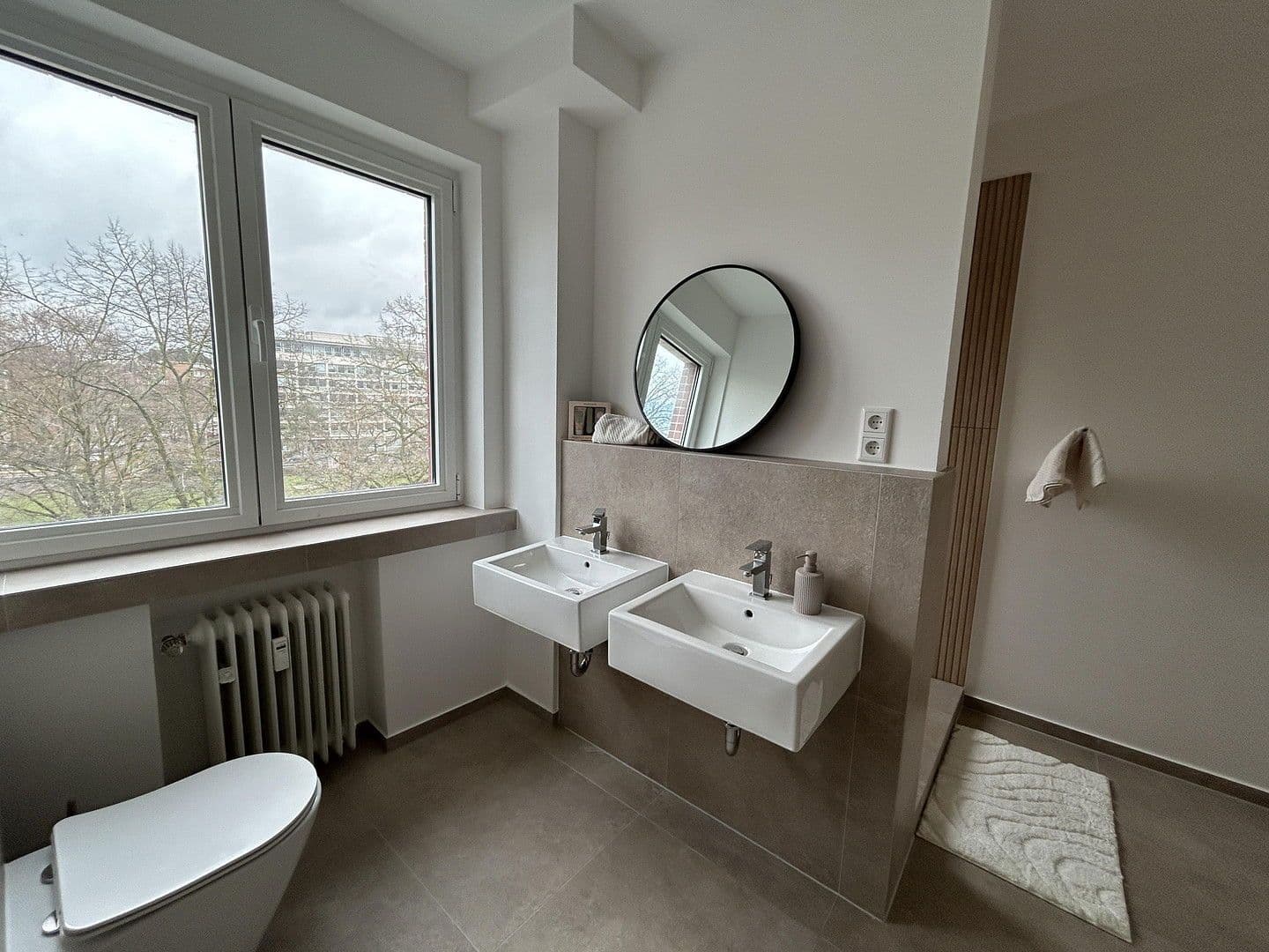 Prodej bytu 4+1 114 m², Theodor-Heuss-Ring 42, Köln, Severní Porýní-Vestfálsko Prodej bytu 4+1 114 m², Theodor-Heuss-Ring 42, Köln, Severní Porýní-Vestfálsko