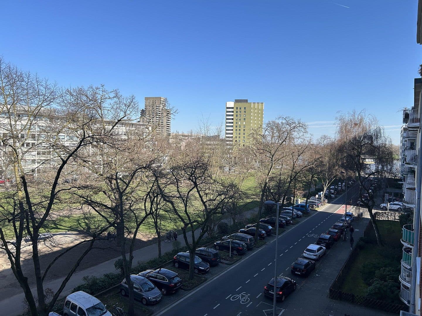 Prodej bytu 4+1 114 m², Theodor-Heuss-Ring 42, Köln, Severní Porýní-Vestfálsko Prodej bytu 4+1 114 m², Theodor-Heuss-Ring 42, Köln, Severní Porýní-Vestfálsko