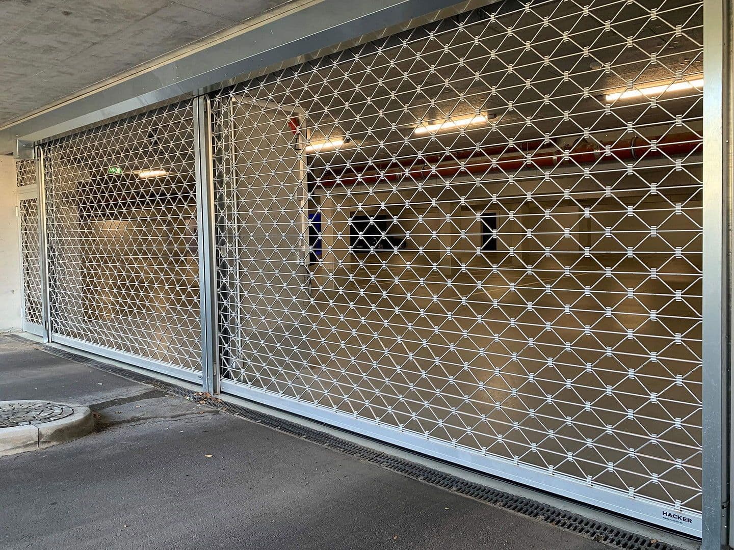 Pronájem garáže, Bonn-Duisdorf, Severní Porýní-Vestfálsko Pronájem garáže, Bonn-Duisdorf, Severní Porýní-Vestfálsko