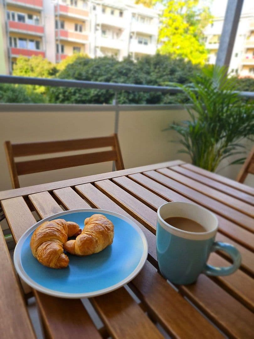 Pronájem bytu 2+1 45 m², Galvanistrasse 15, Frankfurt am Main, Hessen Pronájem bytu 2+1 45 m², Galvanistrasse 15, Frankfurt am Main, Hessen