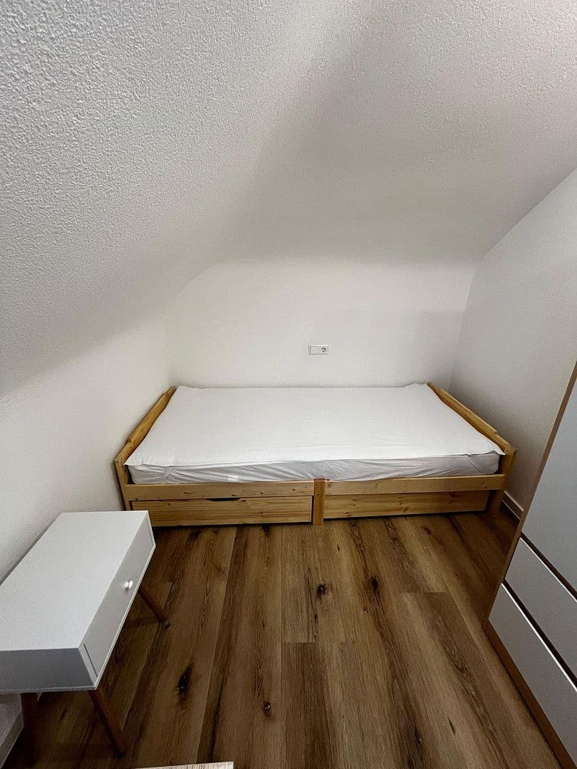 Pronájem bytu 1+1 11 m², Käferflugstraße 24, Heilbronn, Bádensko-Württembersko Pronájem bytu 1+1 11 m², Käferflugstraße 24, Heilbronn, Bádensko-Württembersko