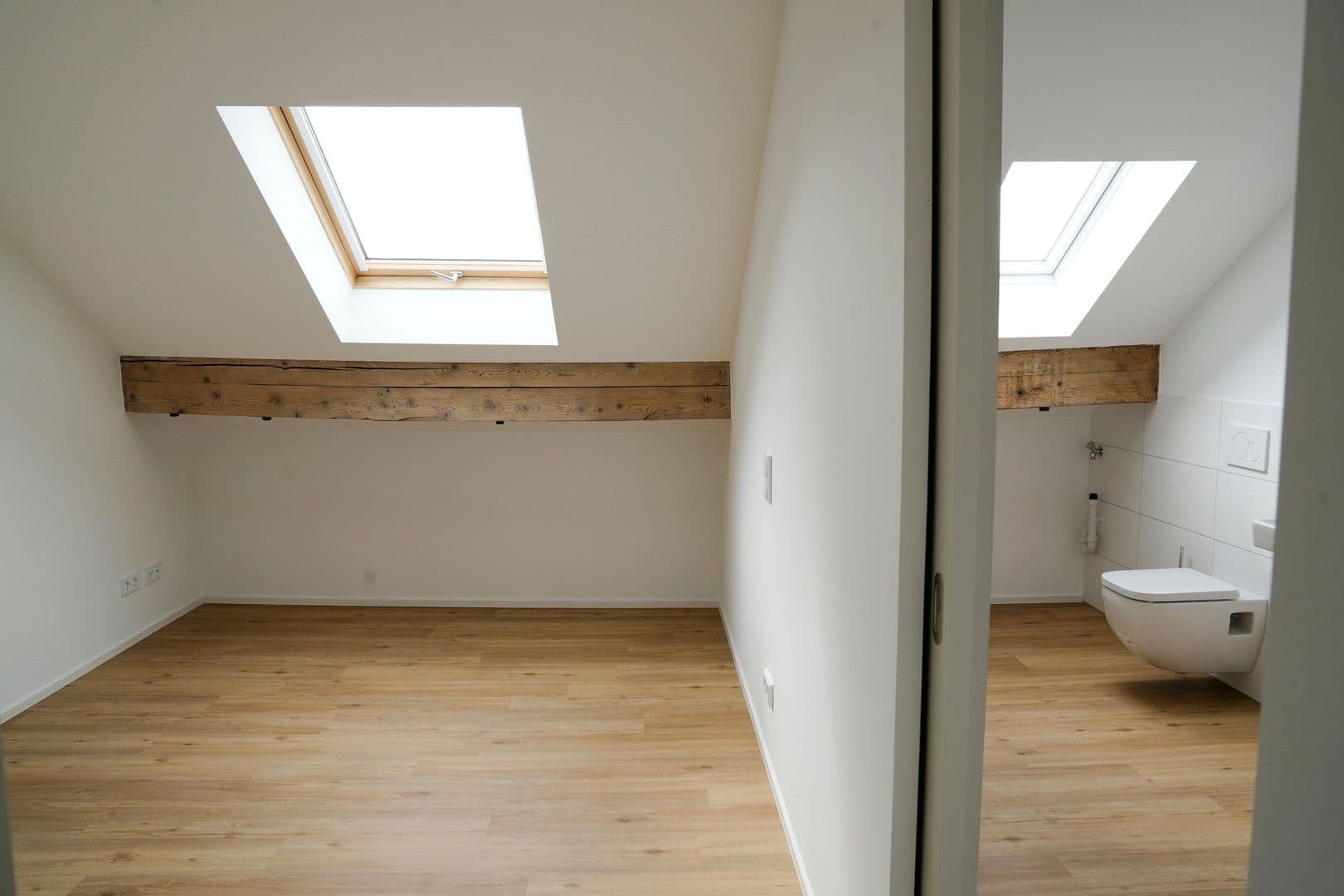 Pronájem bytu 3+1 115 m², Kaiserstrasse, Waldshut-Tiengen, Bádensko-Württembersko Pronájem bytu 3+1 115 m², Kaiserstrasse, Waldshut-Tiengen, Bádensko-Württembersko