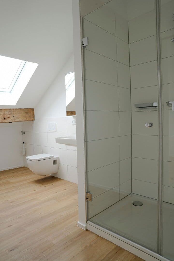 Pronájem bytu 3+1 115 m², Kaiserstrasse, Waldshut-Tiengen, Bádensko-Württembersko Pronájem bytu 3+1 115 m², Kaiserstrasse, Waldshut-Tiengen, Bádensko-Württembersko