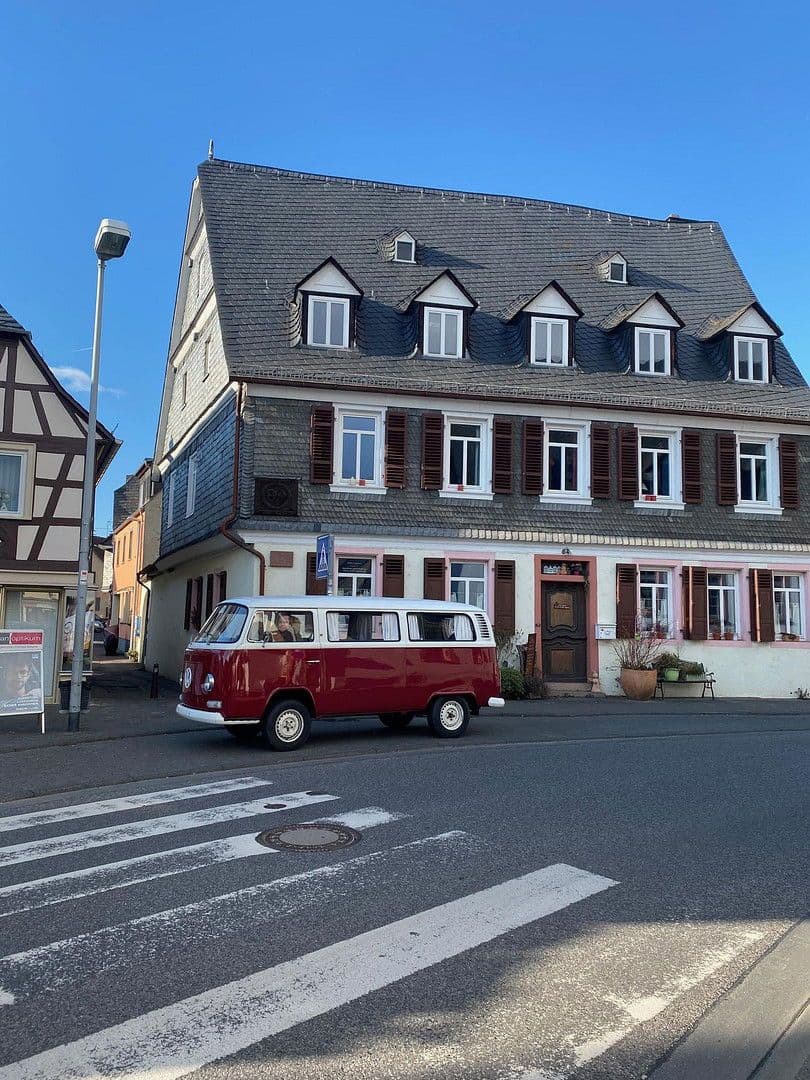 Pronájem domu 336 m², pozemek 450 m², Rheingaustr. 64, Oestrich-Winkel, Hessen Pronájem domu 336 m², pozemek 450 m², Rheingaustr. 64, Oestrich-Winkel, Hessen