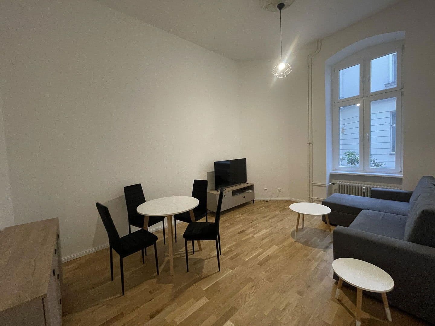 Pronájem bytu 2+1 50 m², Berlin, Berlín Pronájem bytu 2+1 50 m², Berlin, Berlín