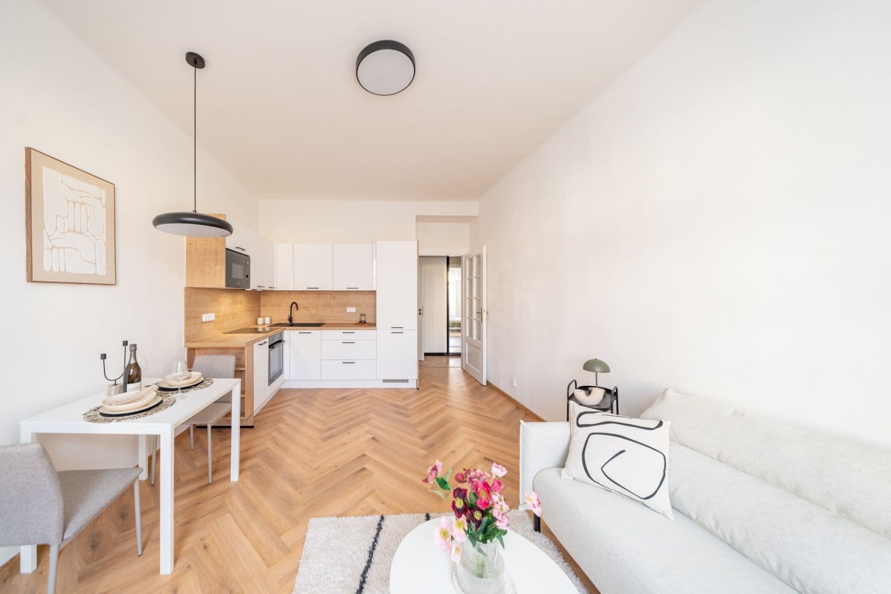 Prodej bytu 2+kk 46 m², Jaromírova, Praha, Praha Prodej bytu 2+kk 46 m², Jaromírova, Praha, Praha