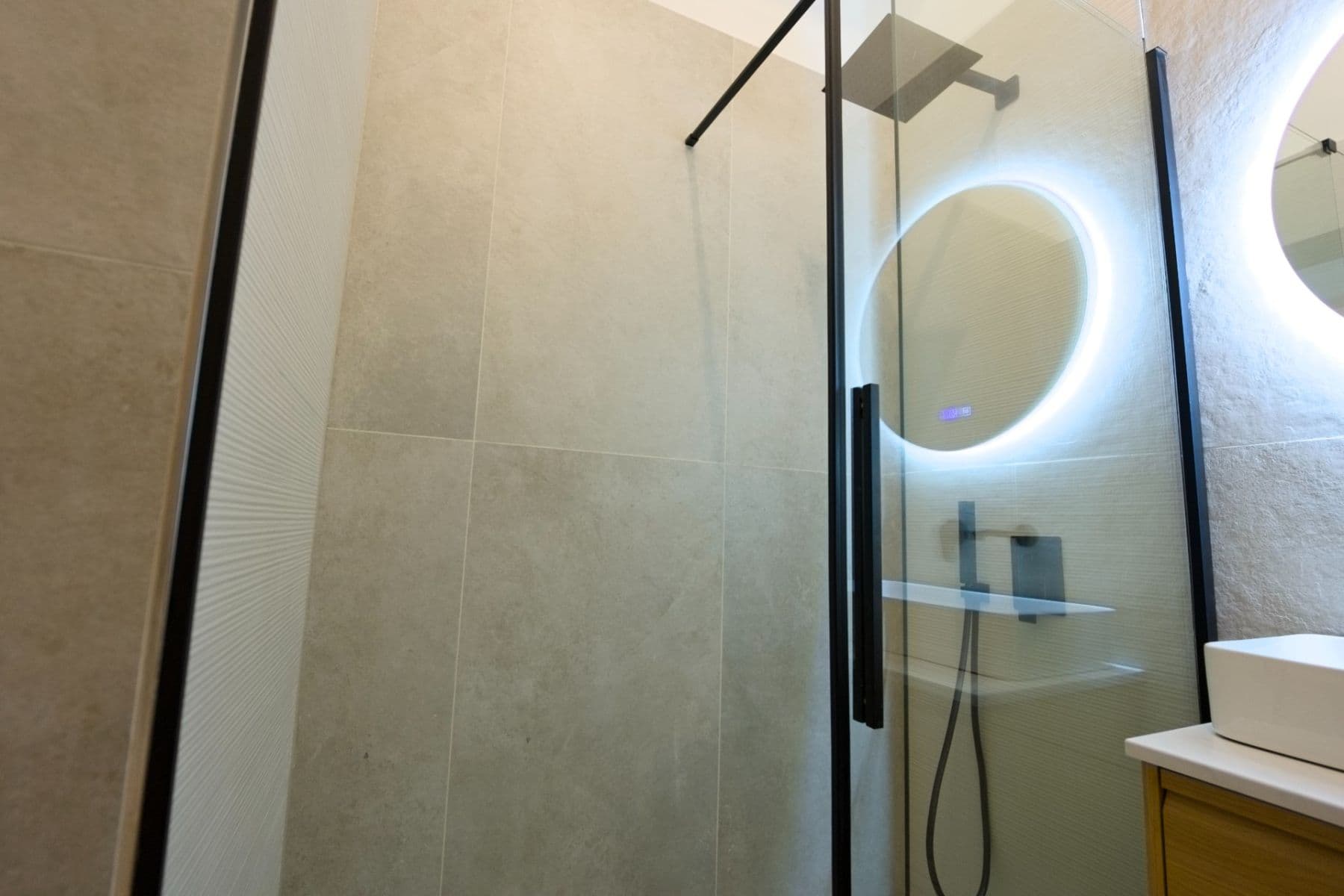 Prodej bytu 2+1 69 m², Pernerova, Praha, Praha Prodej bytu 2+1 69 m², Pernerova, Praha, Praha