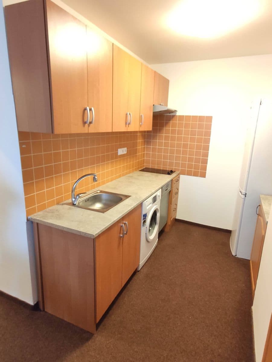 Pronájem bytu 2+kk 43 m², Doubravická, Praha, Praha Pronájem bytu 2+kk 43 m², Doubravická, Praha, Praha