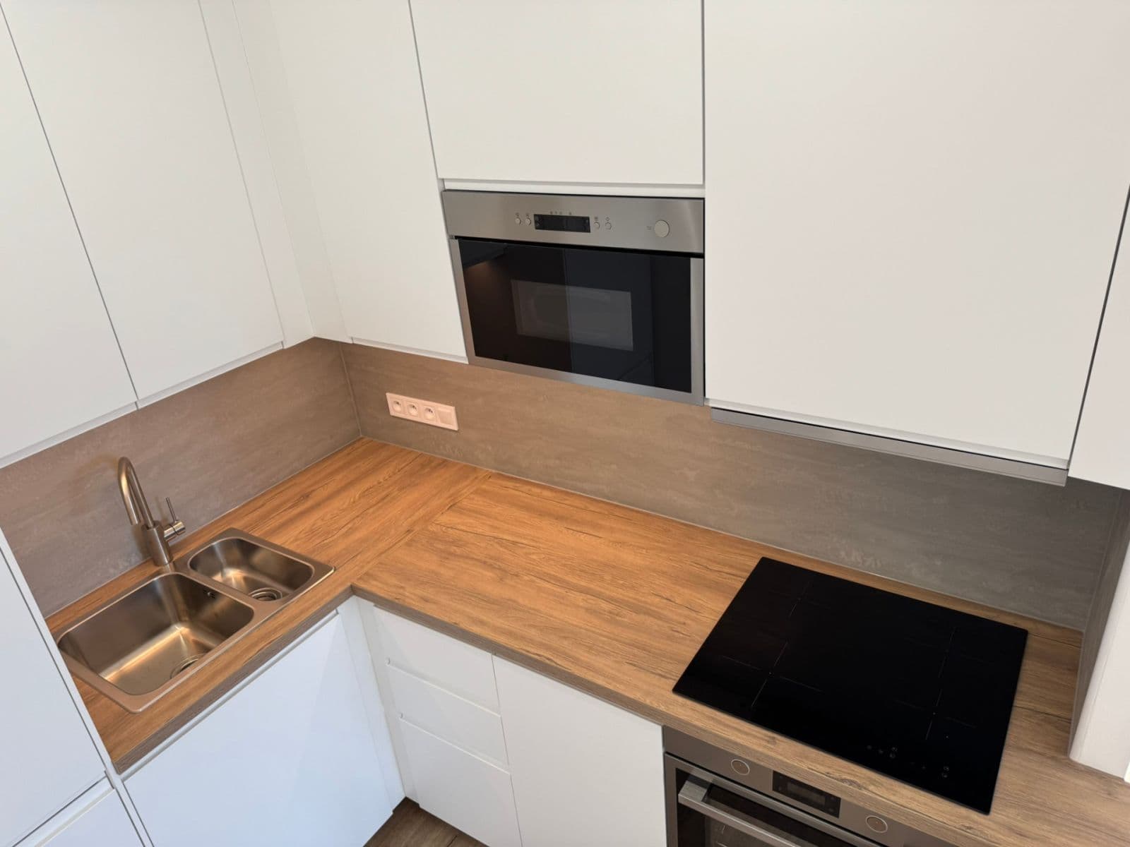 Prodej bytu 2+kk 43 m², Nad Starou pískovnou, Praha, Praha Prodej bytu 2+kk 43 m², Nad Starou pískovnou, Praha, Praha