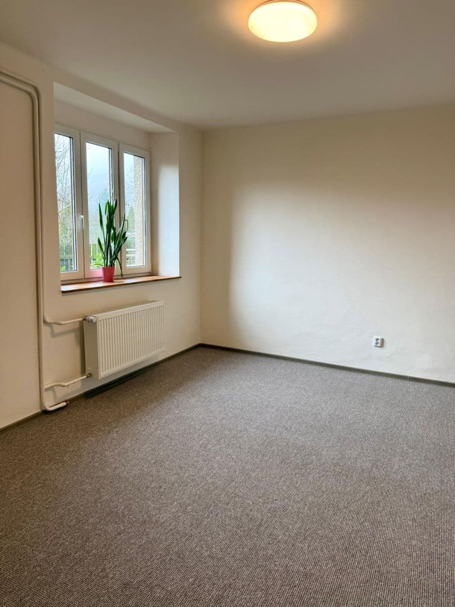 Pronájem bytu 2+1 55 m², Dostihová, Praha, Praha Pronájem bytu 2+1 55 m², Dostihová, Praha, Praha