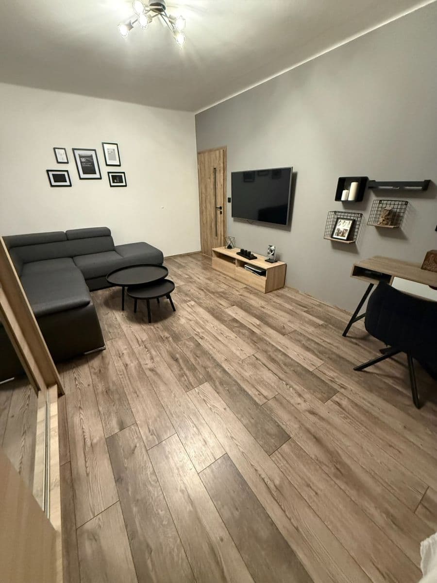 Pronájem bytu 2+1 56 m², Hradecká, Stod, Plzeňský kraj Pronájem bytu 2+1 56 m², Hradecká, Stod, Plzeňský kraj