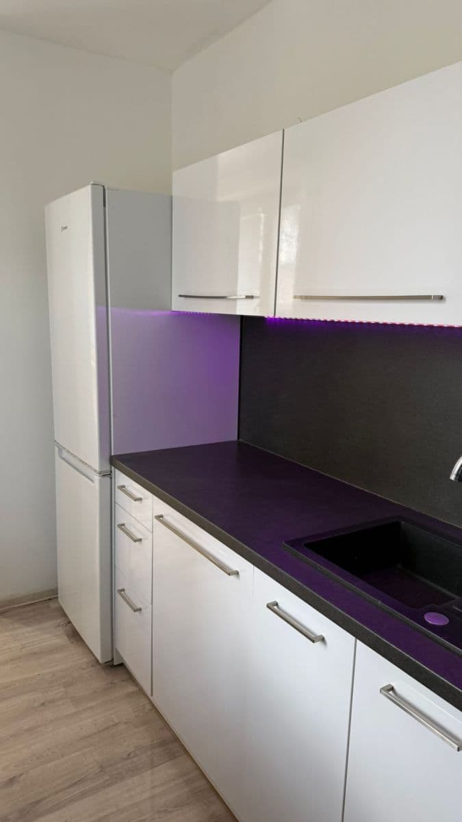 Pronájem bytu 2+kk 52 m², Gen. Sochora, Ostrava, Moravskoslezský kraj Pronájem bytu 2+kk 52 m², Gen. Sochora, Ostrava, Moravskoslezský kraj