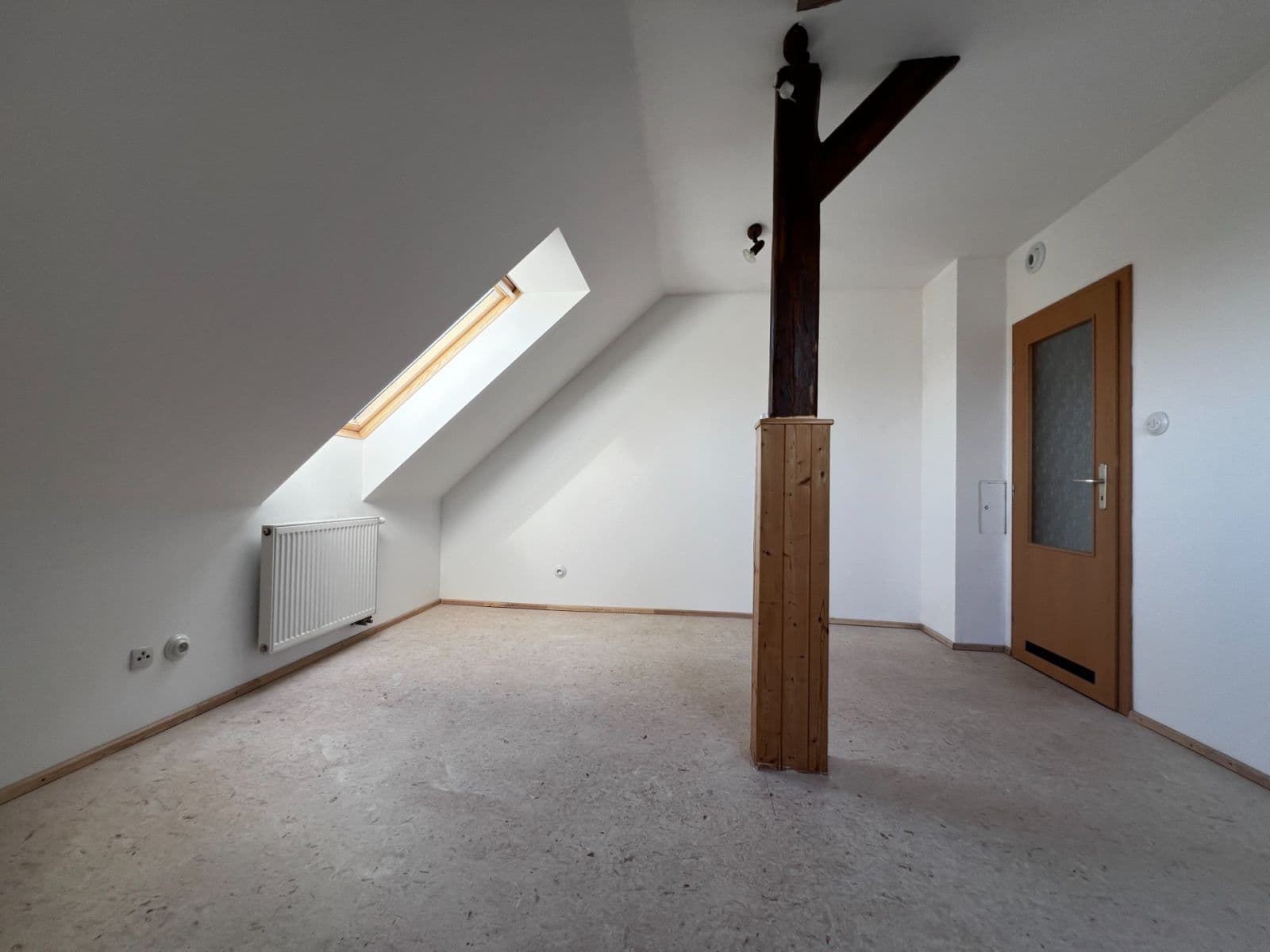 Pronájem bytu 2+1 60 m², Pražská, Třebíč, Kraj Vysočina Pronájem bytu 2+1 60 m², Pražská, Třebíč, Kraj Vysočina