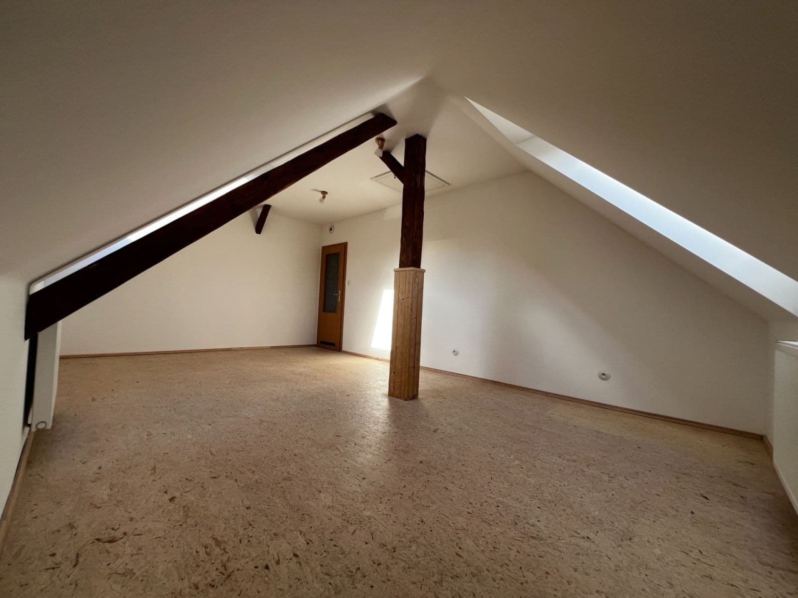 Pronájem bytu 2+1 60 m², Pražská, Třebíč, Kraj Vysočina Pronájem bytu 2+1 60 m², Pražská, Třebíč, Kraj Vysočina