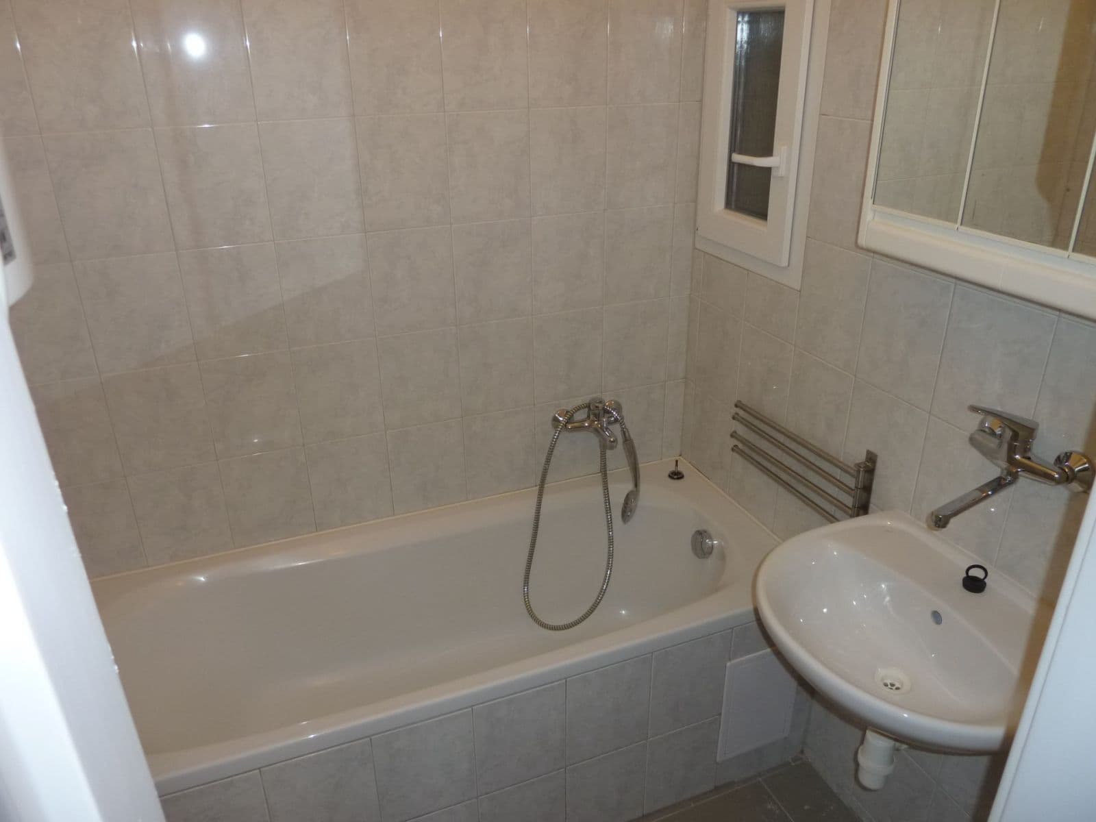 Pronájem bytu 1+1 45 m², Nové náměstí, Brno, Jihomoravský kraj Pronájem bytu 1+1 45 m², Nové náměstí, Brno, Jihomoravský kraj