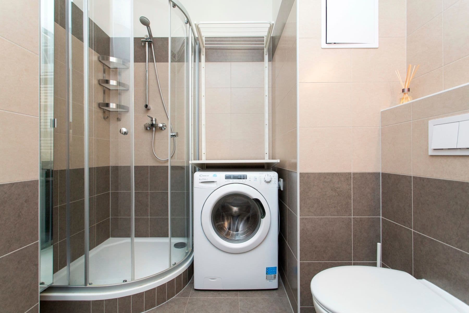 Pronájem bytu 1+kk 27 m², Olgy Havlové, Praha, Praha Pronájem bytu 1+kk 27 m², Olgy Havlové, Praha, Praha