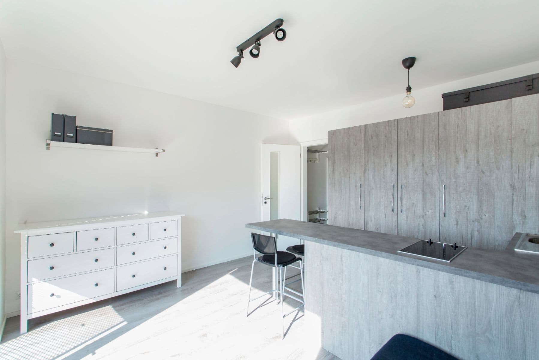 Pronájem bytu 1+kk 27 m², Olgy Havlové, Praha, Praha Pronájem bytu 1+kk 27 m², Olgy Havlové, Praha, Praha