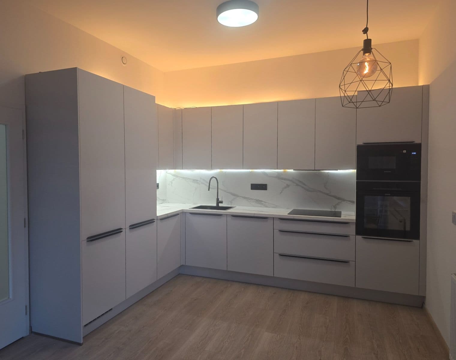 Pronájem bytu 3+kk 67 m², Hermanové, Praha, Praha Pronájem bytu 3+kk 67 m², Hermanové, Praha, Praha