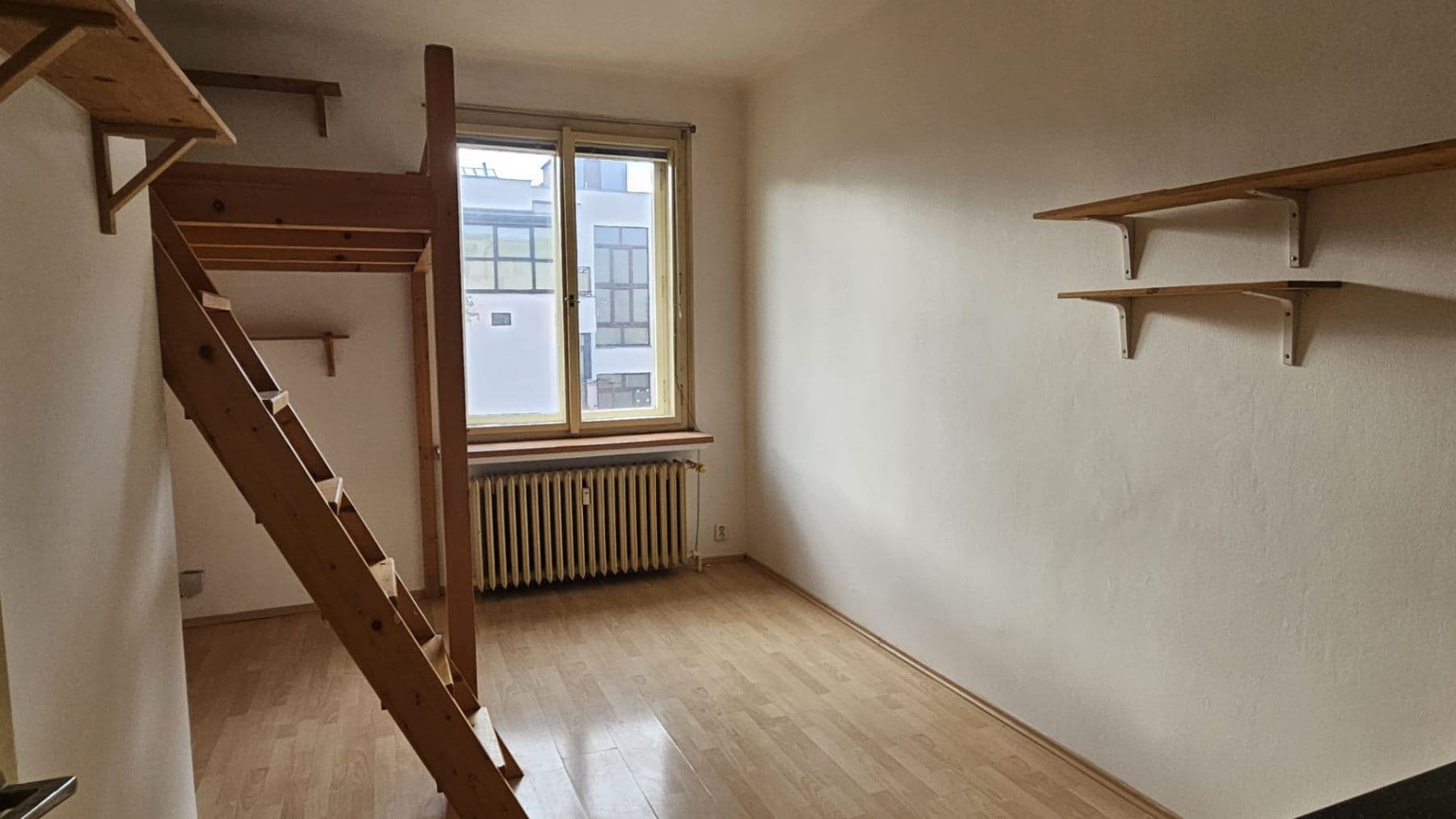 Pronájem bytu 1+kk 20 m², Podplukovníka Sochora, Praha, Praha Pronájem bytu 1+kk 20 m², Podplukovníka Sochora, Praha, Praha