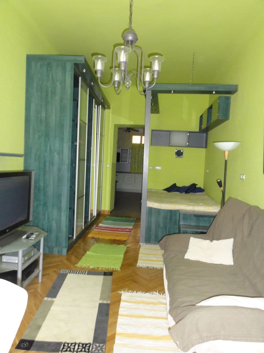 Pronájem bytu 1+1 43 m², Spálená, Praha, Praha Pronájem bytu 1+1 43 m², Spálená, Praha, Praha