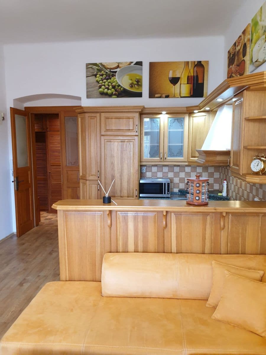 Pronájem bytu 2+kk 53 m², Arbesovo náměstí, Praha, Praha Pronájem bytu 2+kk 53 m², Arbesovo náměstí, Praha, Praha