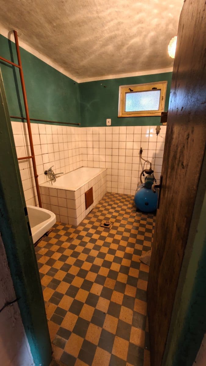 Prodej domu 240 m², pozemek 2.081 m², Kunkovice, Zlínský kraj Prodej domu 240 m², pozemek 2.081 m², Kunkovice, Zlínský kraj