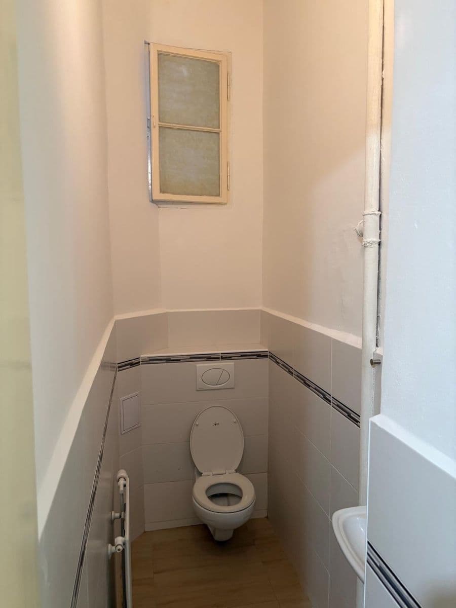 Pronájem bytu 3+1 97 m², Lužická, Praha, Praha Pronájem bytu 3+1 97 m², Lužická, Praha, Praha