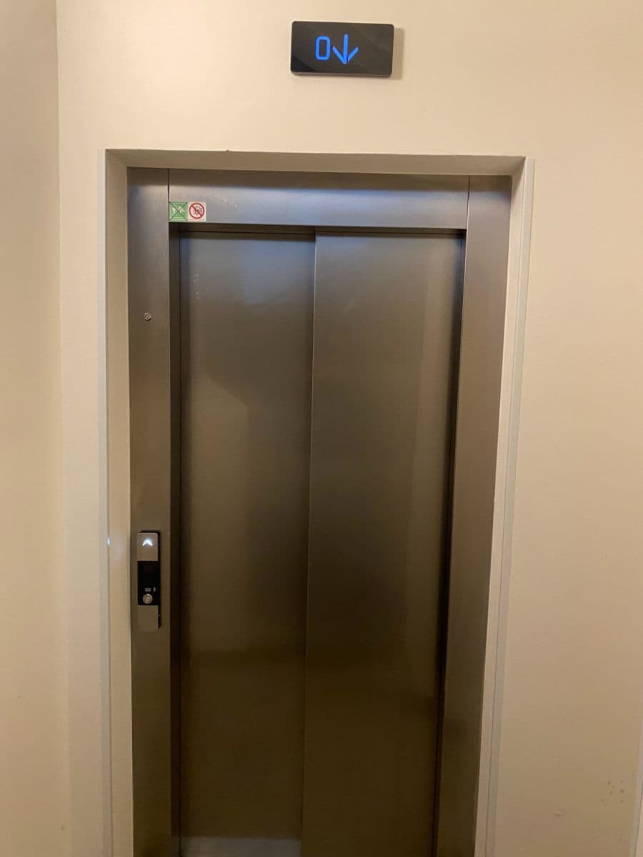 Pronájem bytu 2+kk 44 m², náměstí Dr. Václava Holého, Praha, Praha Pronájem bytu 2+kk 44 m², náměstí Dr. Václava Holého, Praha, Praha