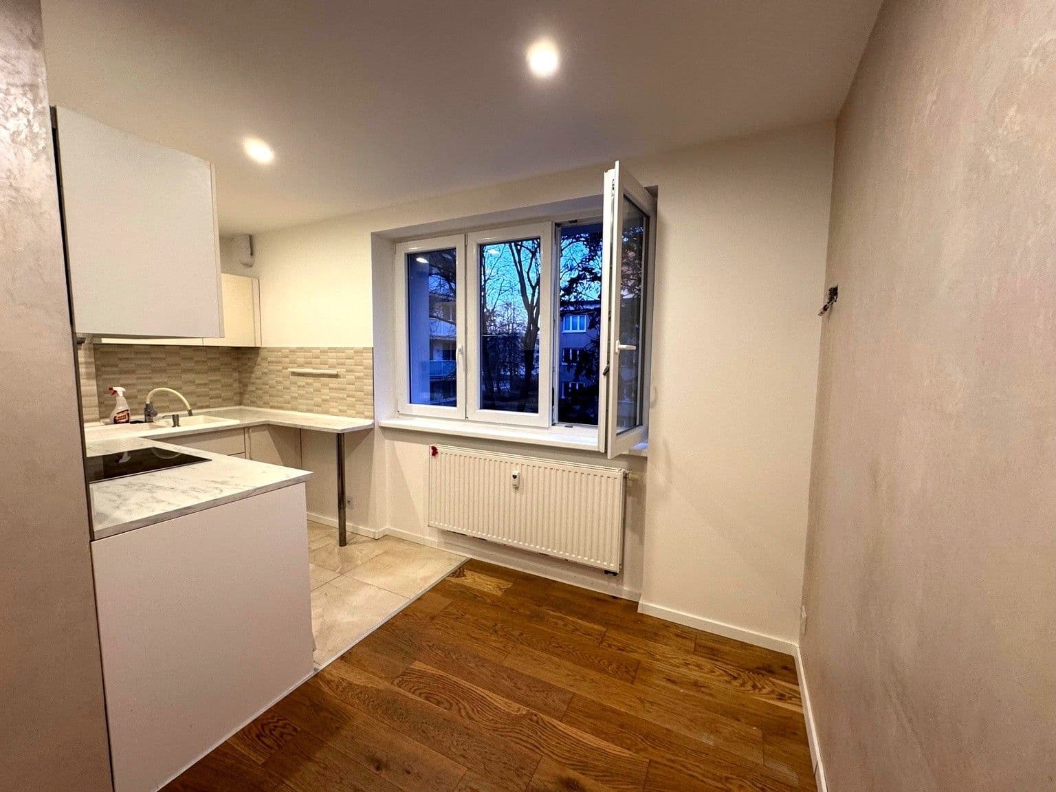 Pronájem bytu 2+1 62 m², Vašíčkova, Kladno, Středočeský kraj Pronájem bytu 2+1 62 m², Vašíčkova, Kladno, Středočeský kraj